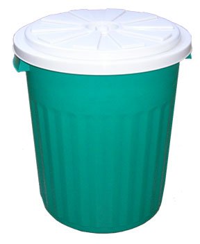 Бак 35 л пластик. с крышкой